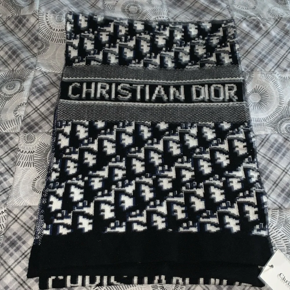Christian Dior Black and White Scarf